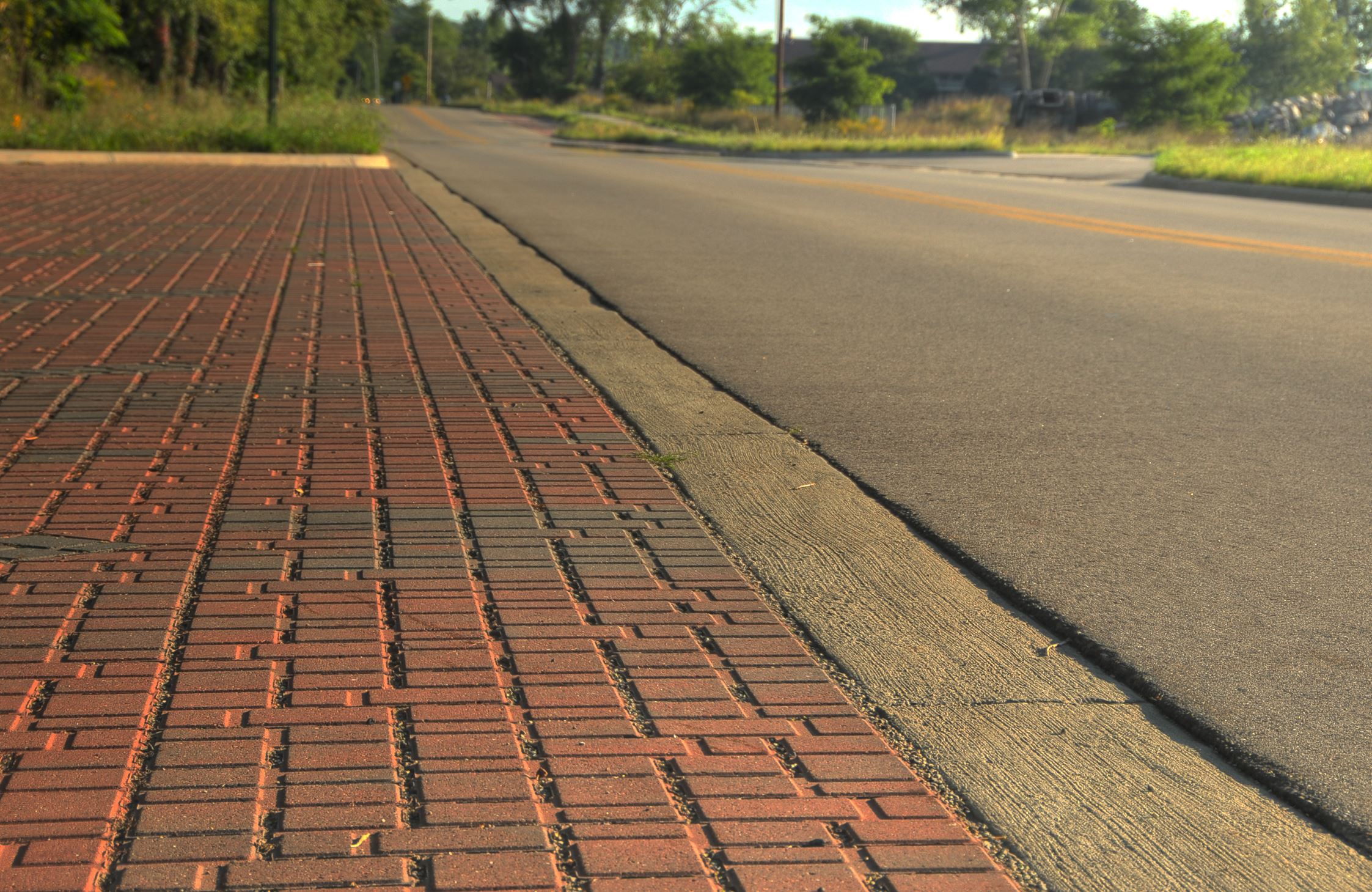 2whitehall-lake-street-pavers